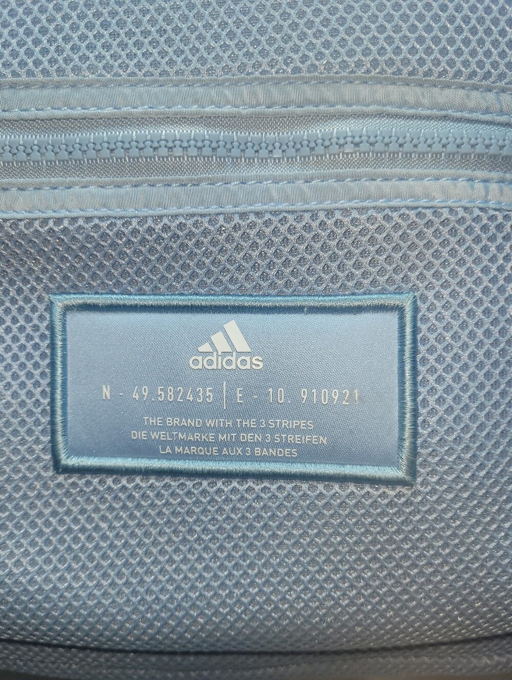 Adidas Womens VFA 4 Backpack - Picture 9 of 10
